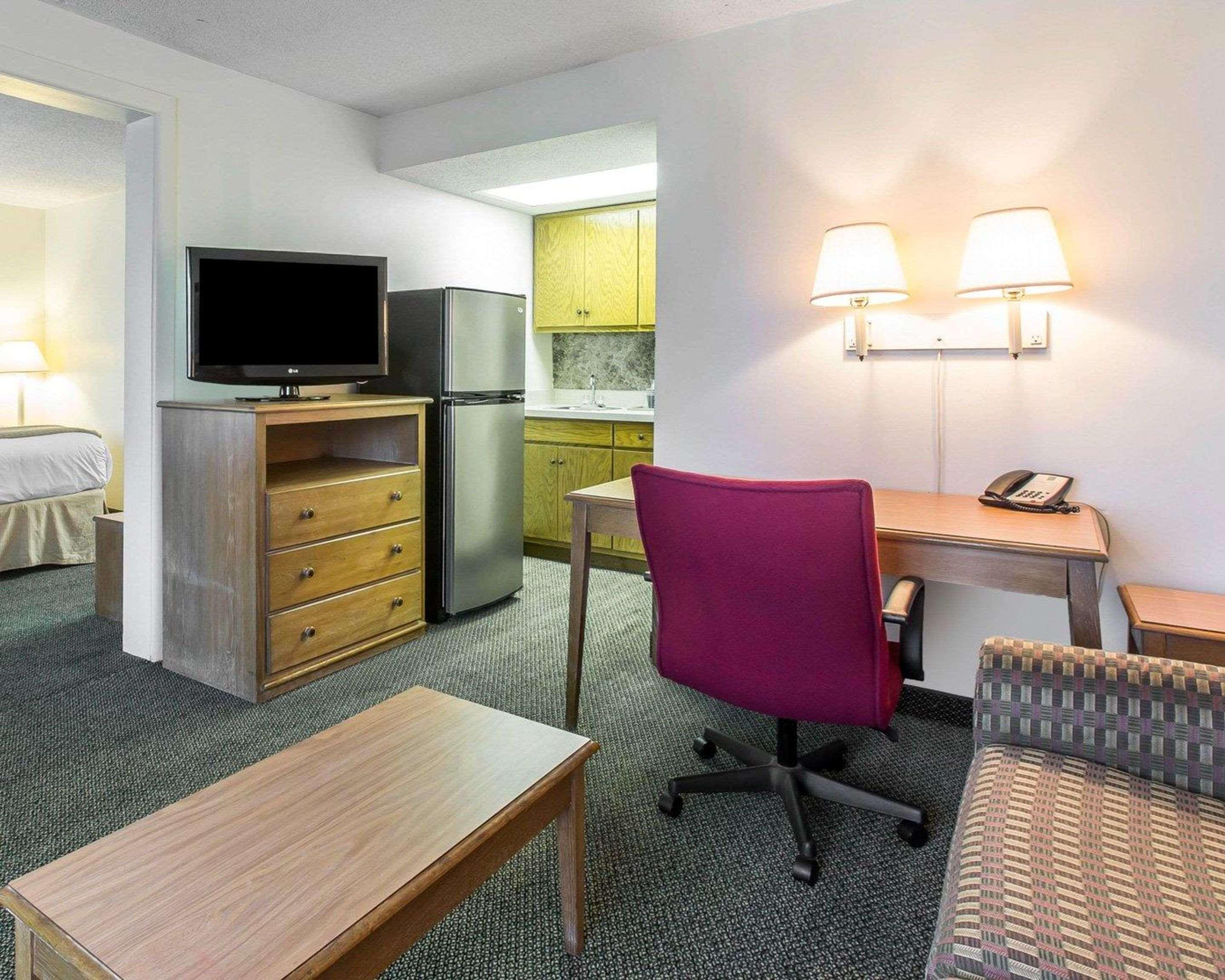 Quality Inn & Suites เวย์ครอส ภายนอก รูปภาพ