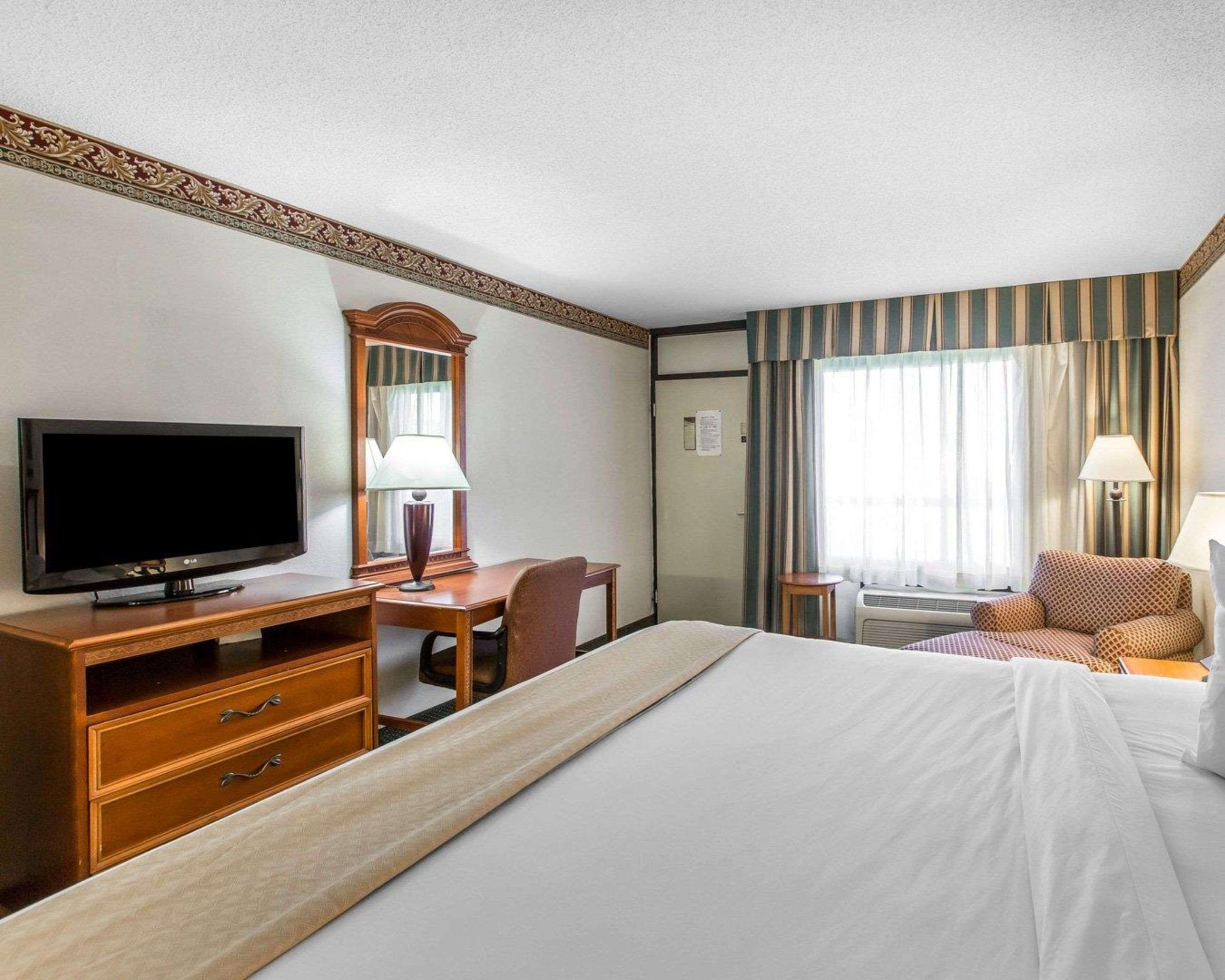 Quality Inn & Suites เวย์ครอส ภายนอก รูปภาพ